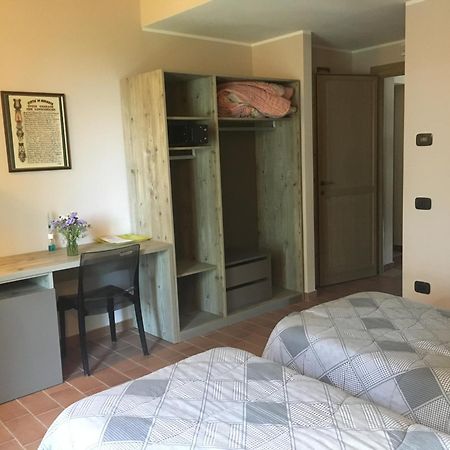 Agriturismo Bassanine Monticelli dʼOngina Cameră foto